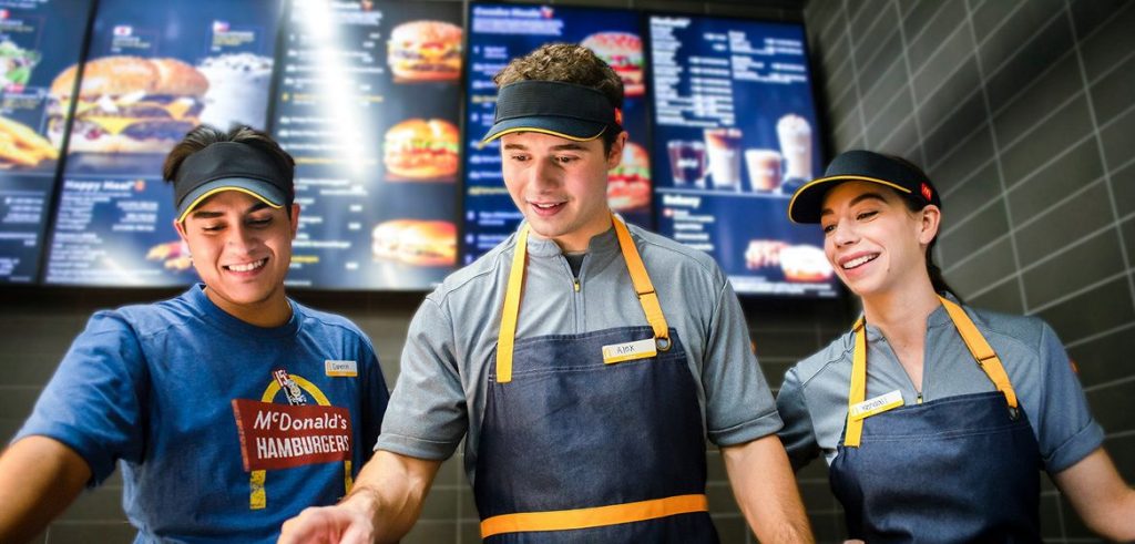 How Much Does McDonalds Pay Per Hour? Get The Info!