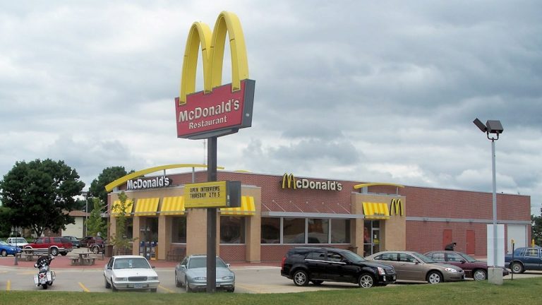 How Many People Are Employed by McDonalds Globally? 