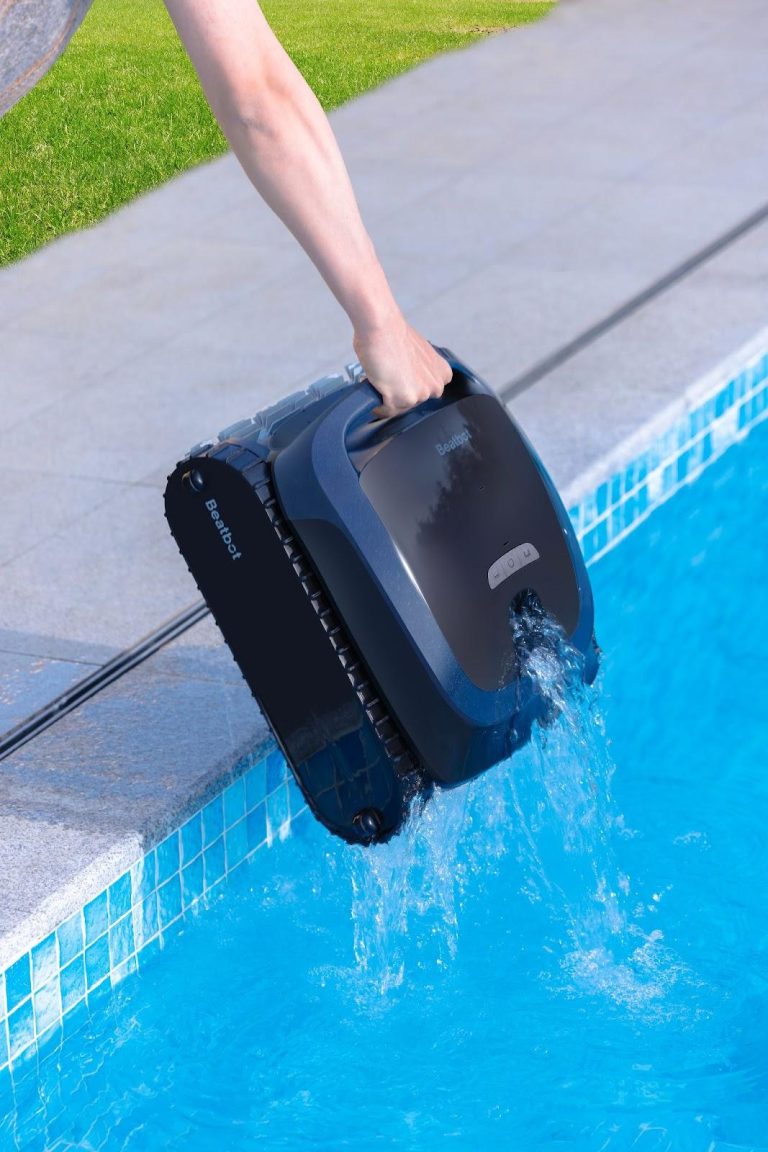 Poolroboter: Wie kriegt man Dreck aus dem Pool?